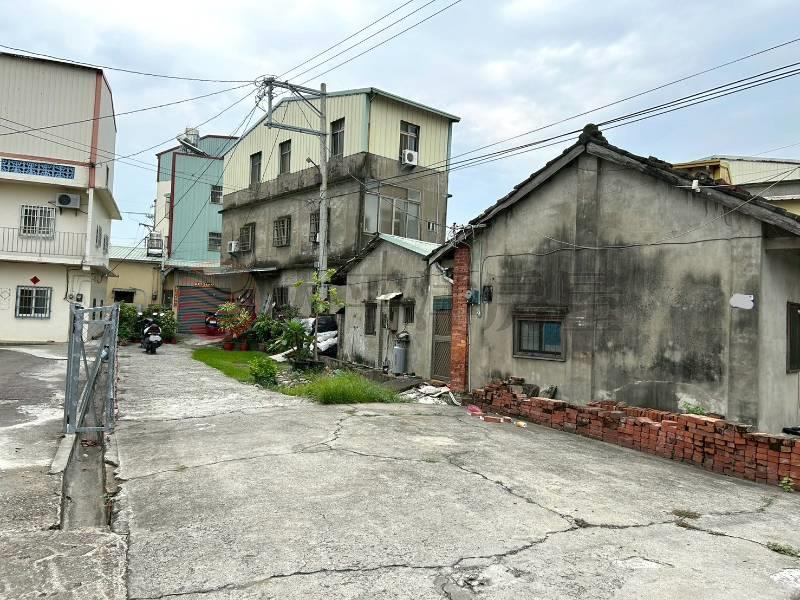 國六旁超值建地★買地送屋(平房)房屋室內格局與周邊環境