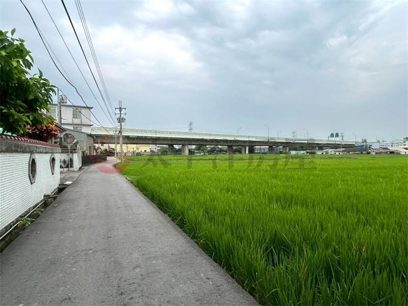 國六旁超值建地★買地送屋(平房)房屋室內格局與周邊環境