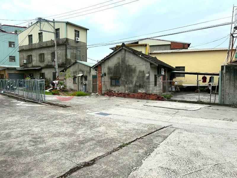 國六旁超值建地★買地送屋(平房+孝親透天房屋室內格局與周邊環境