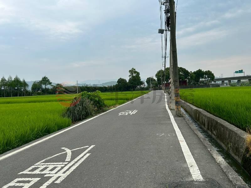 國六旁超值建地★買地送屋(平房+孝親透天房屋室內格局與周邊環境