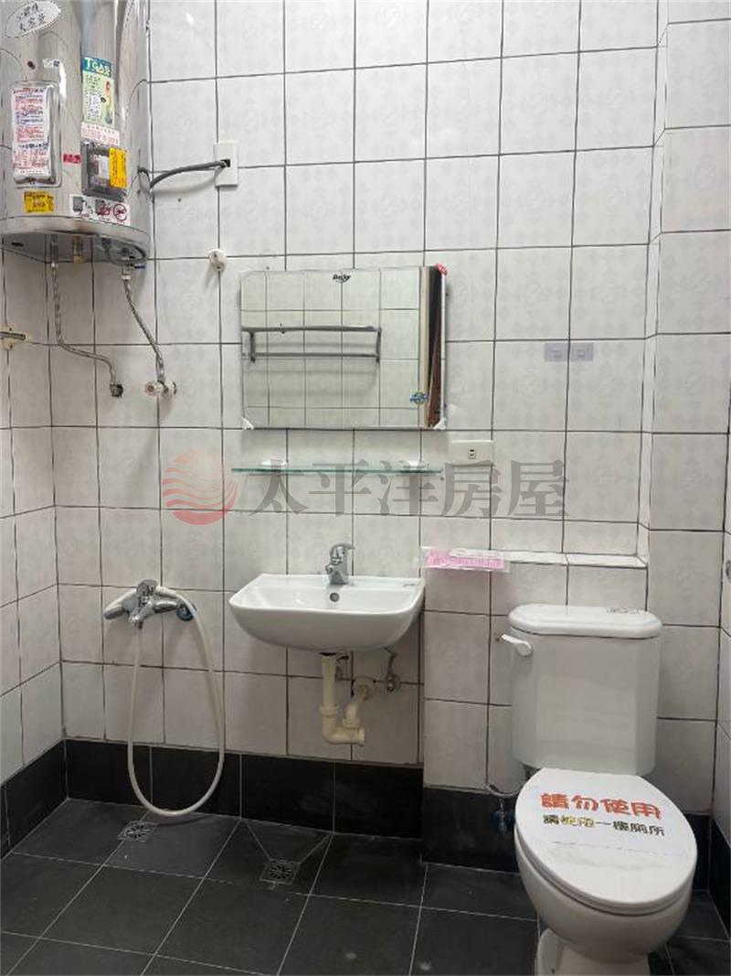 漢神百貨旁6大房大面寬透天房屋室內格局與周邊環境