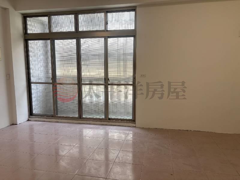漢神百貨旁6大房大面寬透天房屋室內格局與周邊環境