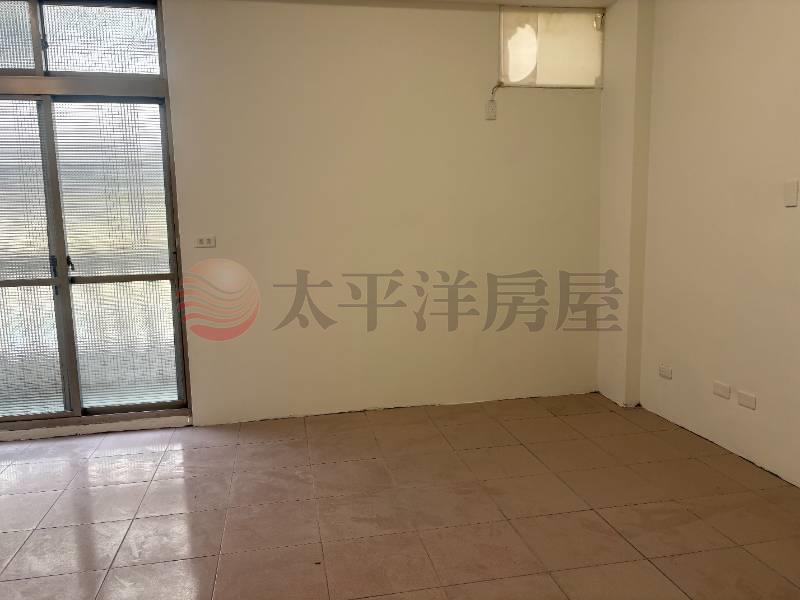 漢神百貨旁6大房大面寬透天房屋室內格局與周邊環境