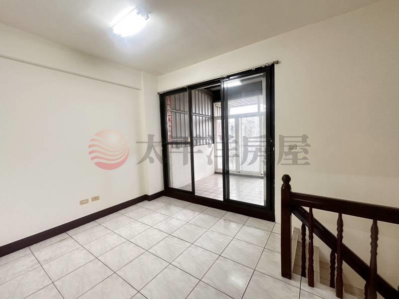 員林東彰路旁社區別墅房屋室內格局與周邊環境