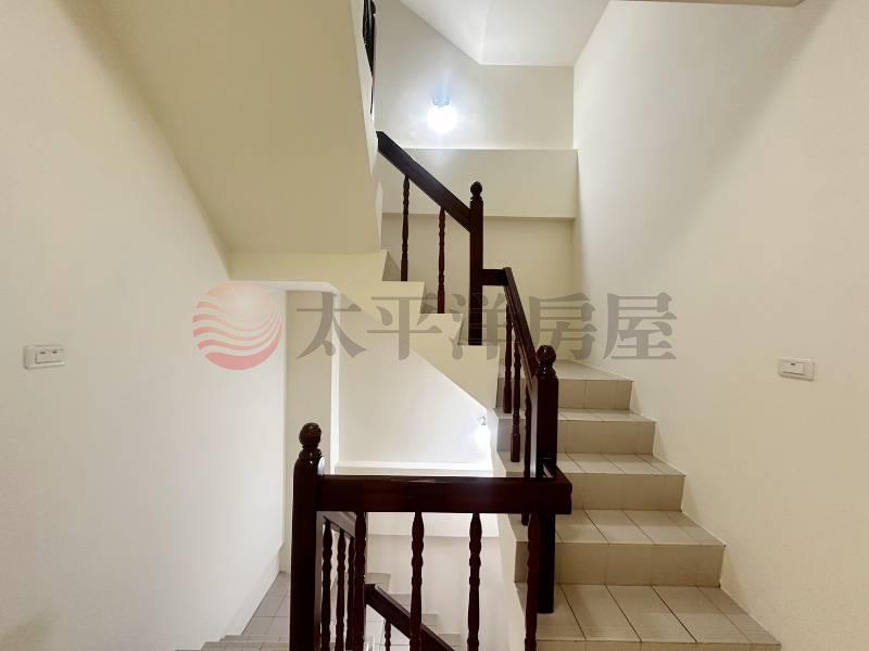 員林東彰路旁社區別墅房屋室內格局與周邊環境