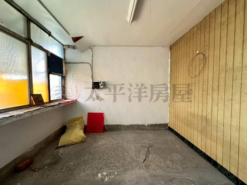 華成市場正浮圳路店面房屋室內格局與周邊環境