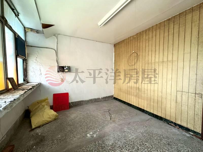 華成市場正浮圳路店面房屋室內格局與周邊環境