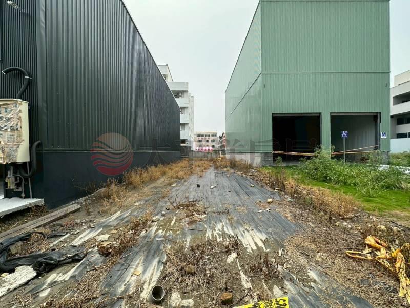 新法院旁美建地房屋室內格局與周邊環境