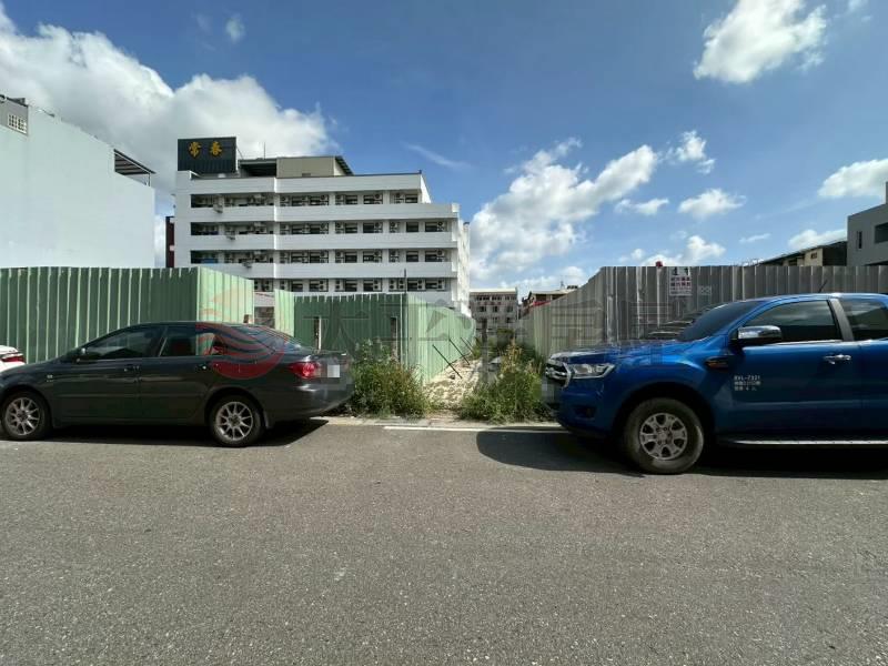 新法院旁美建地房屋室內格局與周邊環境