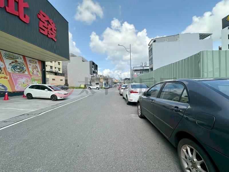 新法院旁美建地房屋室內格局與周邊環境