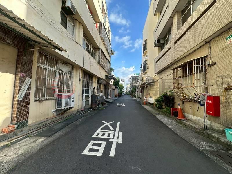 正浮圳路衝衝衝建地房屋室內格局與周邊環境
