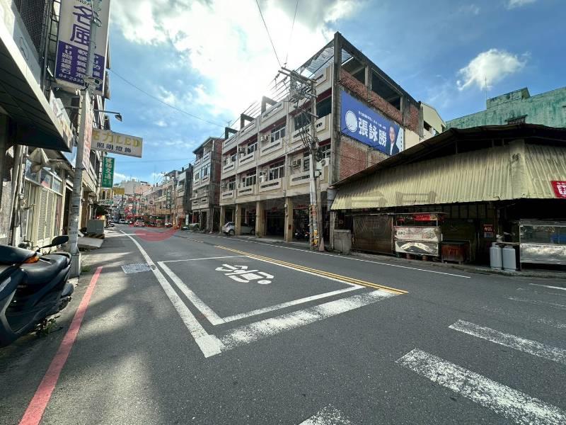 正浮圳路衝衝衝建地房屋室內格局與周邊環境