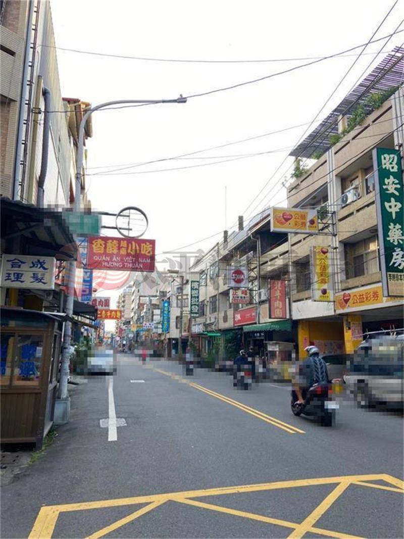 正浮圳路衝衝衝建地房屋室內格局與周邊環境