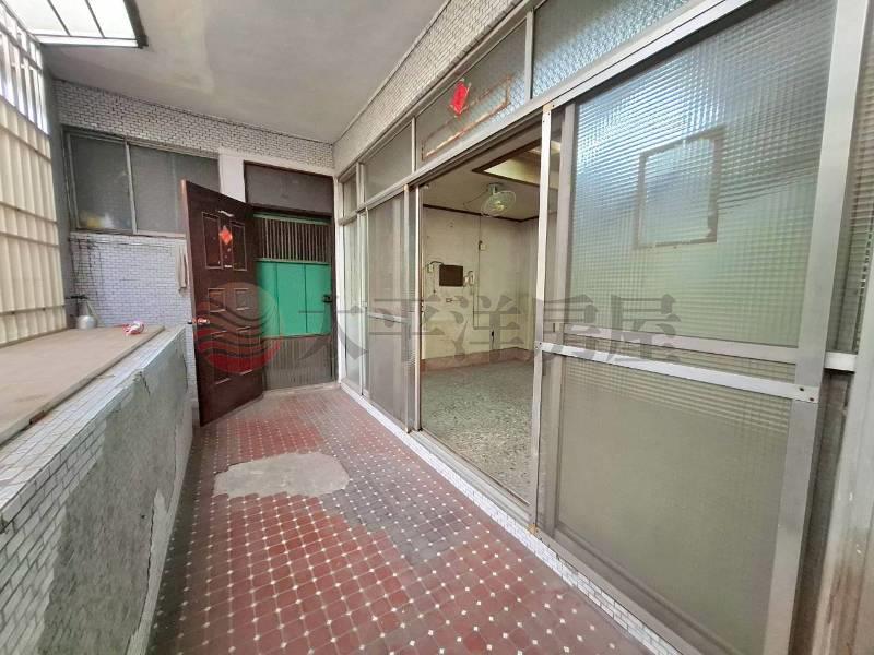 獨家-民族低價三房公寓房屋室內格局與周邊環境