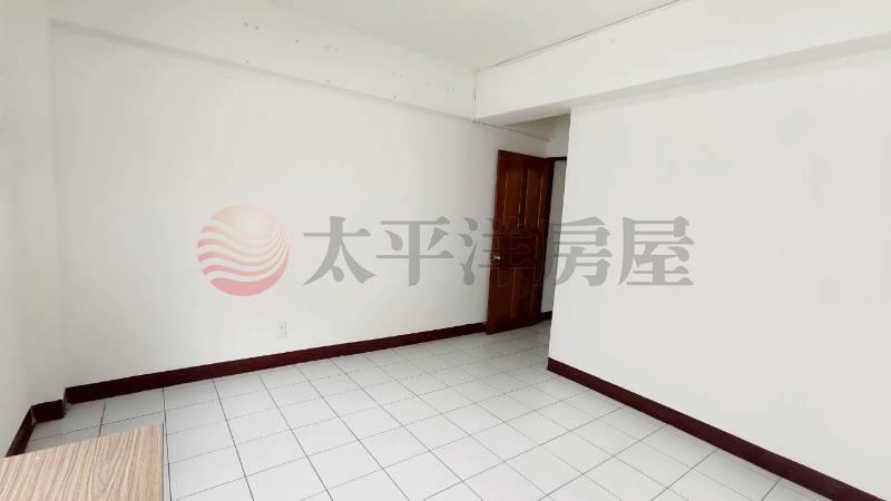 勞保局旁店住歐香家園房屋室內格局與周邊環境
