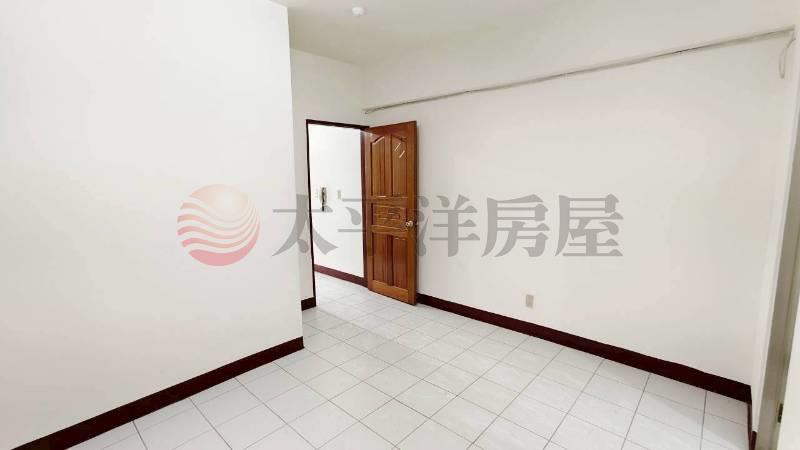 勞保局旁店住歐香家園房屋室內格局與周邊環境