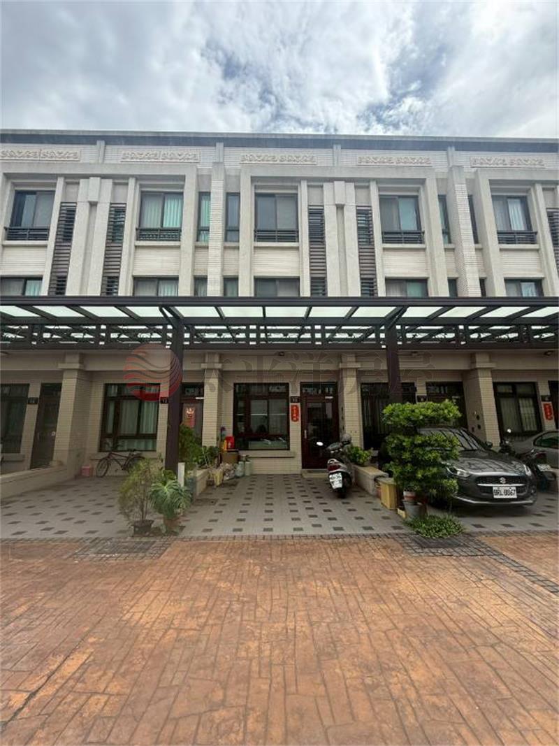 和美壘球場輕屋齡美墅房屋室內格局與周邊環境