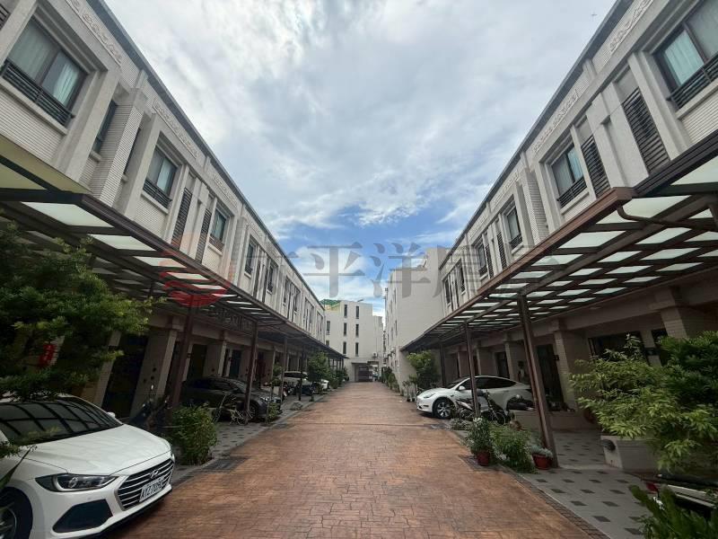 和美壘球場輕屋齡美墅房屋室內格局與周邊環境