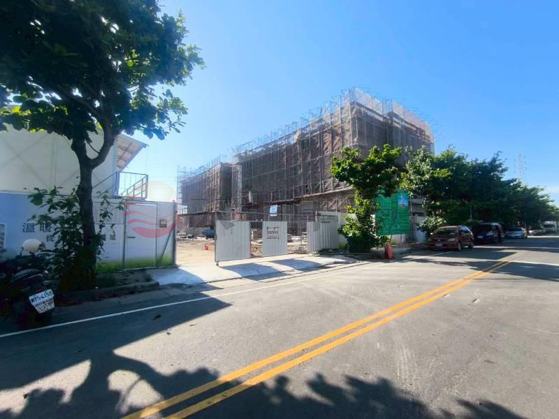 百甲社宅旁建地房屋室內格局與周邊環境
