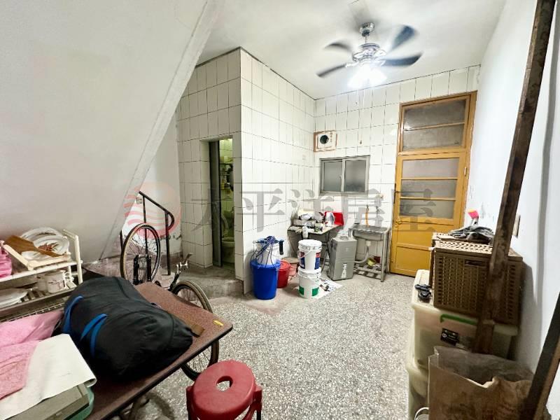 曉陽路美透天房屋室內格局與周邊環境
