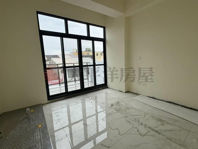 員林國小旁新透天房屋室內格局與周邊環境