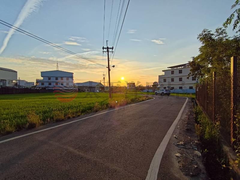 神岡近豐原大道旁都內田地房屋室內格局與周邊環境