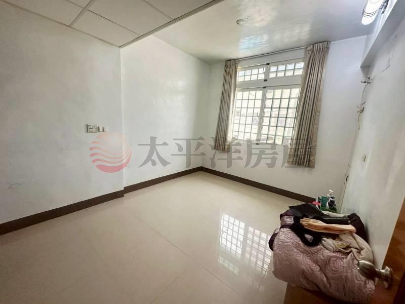 文生路大面寬透天房屋室內格局與周邊環境