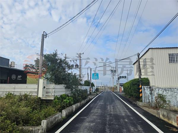 線西興農路旁農舍房屋室內格局與周邊環境