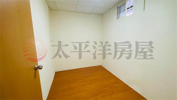 R-01F福樂街26坪大地坪透天房屋室內格局與周邊環境