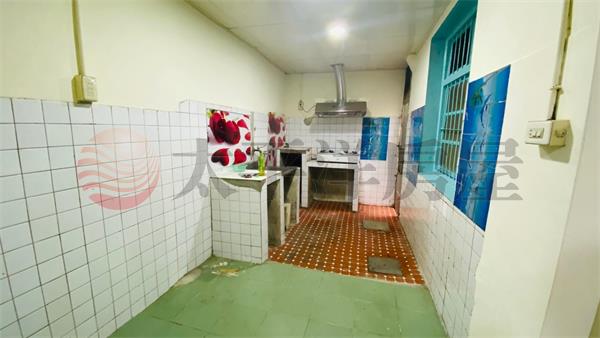 R-01F福樂街26坪大地坪透天房屋室內格局與周邊環境