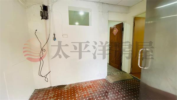 R-01F福樂街26坪大地坪透天房屋室內格局與周邊環境