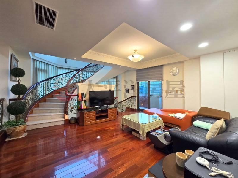 【頂級豪邸登場】海頓千萬裝潢獨棟大莊園房屋室內格局與周邊環境