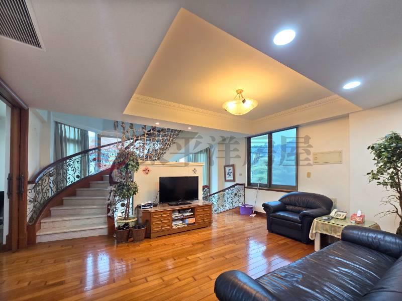 【頂級豪邸登場】海頓千萬裝潢獨棟大莊園房屋室內格局與周邊環境