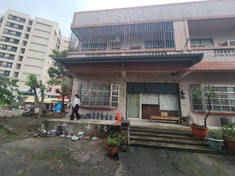 【花壇金城街大透天】地90坪大面寬8米3房屋室內格局與周邊環境