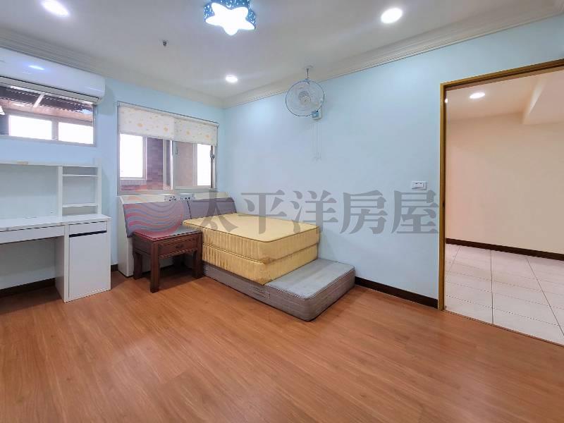 曉陽桂冠次頂樓|4大房+車位房屋室內格局與周邊環境
