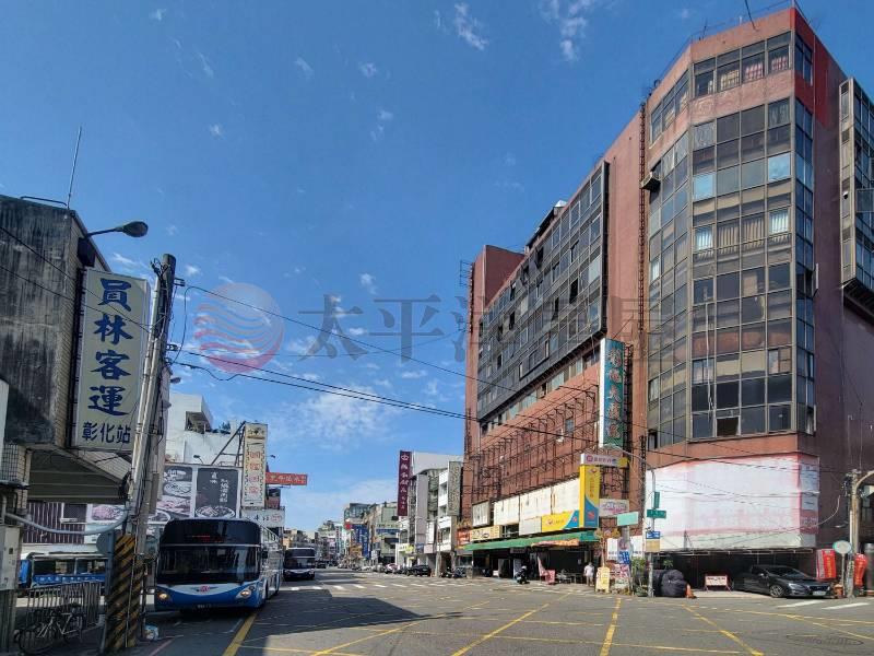 火車站大樓*精品裝潢|建49坪*3大房房屋室內格局與周邊環境