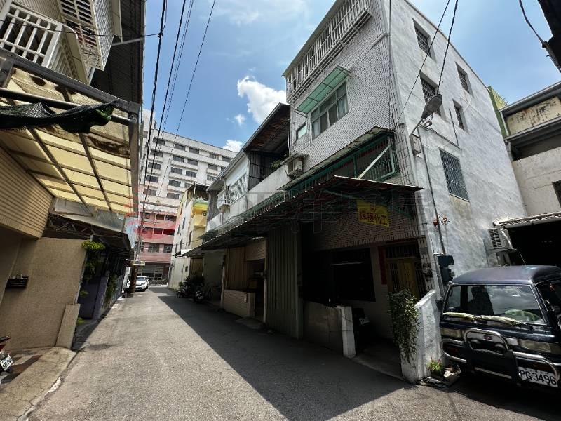 彰興國中校園旁/5套房規劃/自住出租房屋室內格局與周邊環境