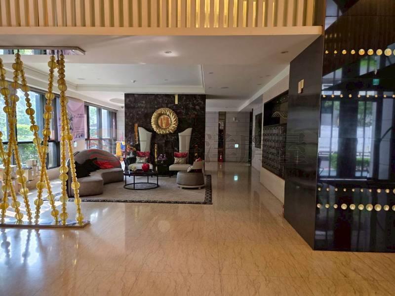 中正路中壢高中旁店面房屋室內格局與周邊環境