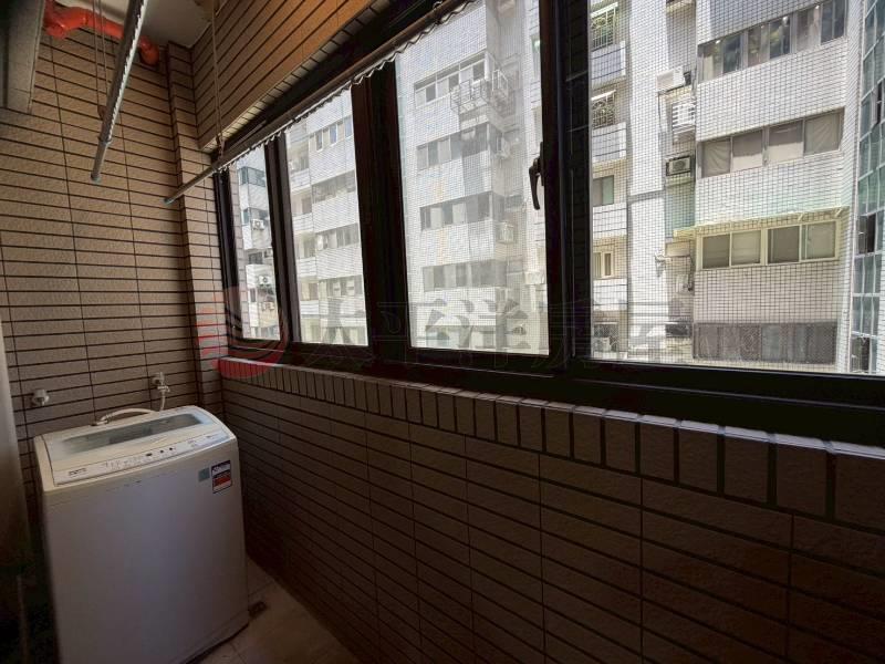 京王3樓房屋室內格局與周邊環境