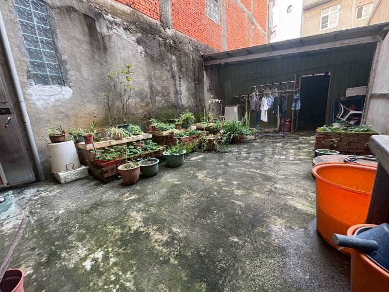 捷運G09站黃金地段大透天房屋室內格局與周邊環境