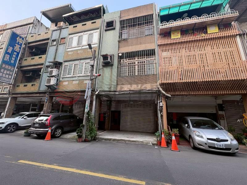 捷運G09站黃金地段大透天房屋室內格局與周邊環境