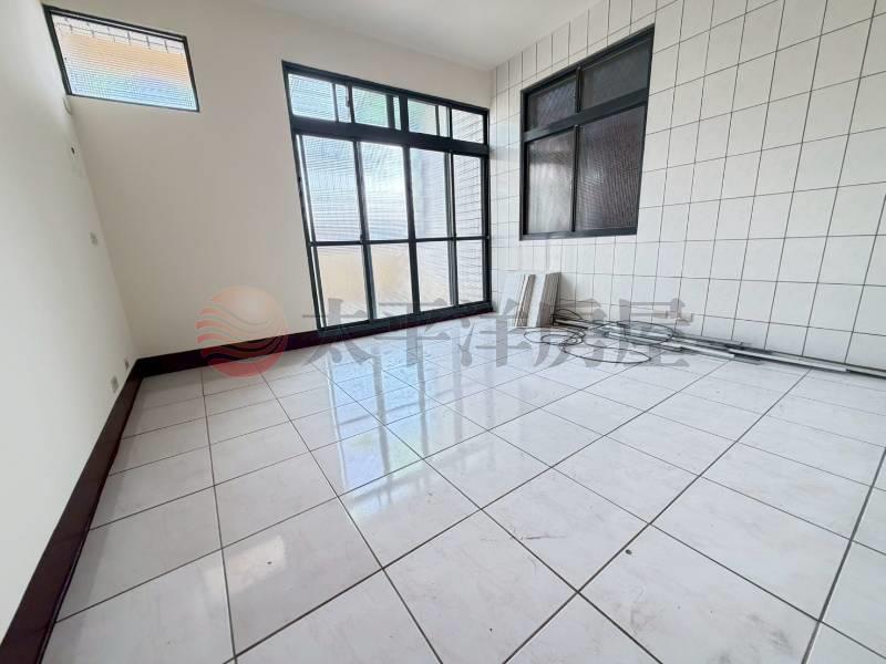 彰化市彰南路旁透天房屋室內格局與周邊環境