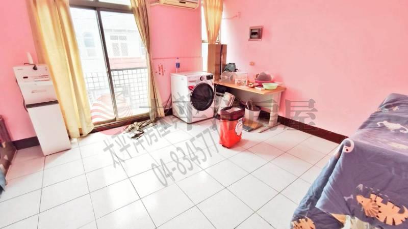 中山路旁大面寬車庫別墅房屋室內格局與周邊環境