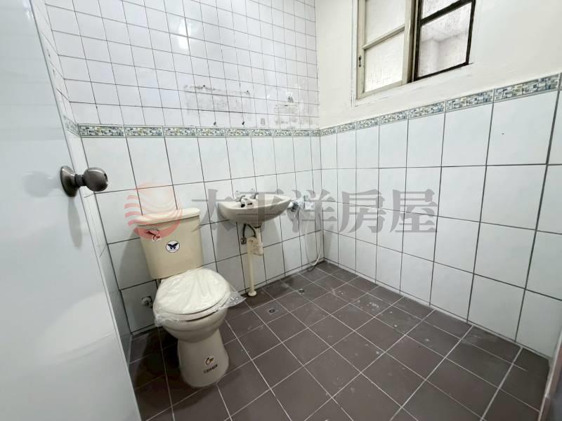 彰化旭光路旁透天房屋室內格局與周邊環境