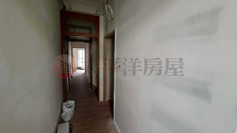 浮圳路旁透天房屋室內格局與周邊環境