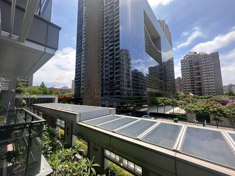 正七期SRC惠宇天青毛胚雙平車房屋室內格局與周邊環境