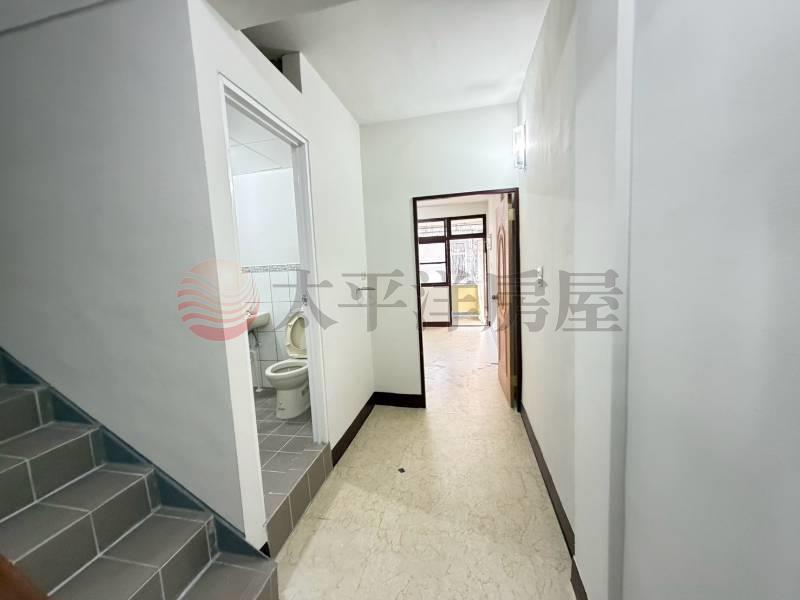 彰化中正路旁透天房屋室內格局與周邊環境