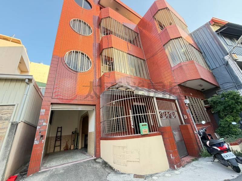 彰化後站旁大面寬別墅房屋室內格局與周邊環境