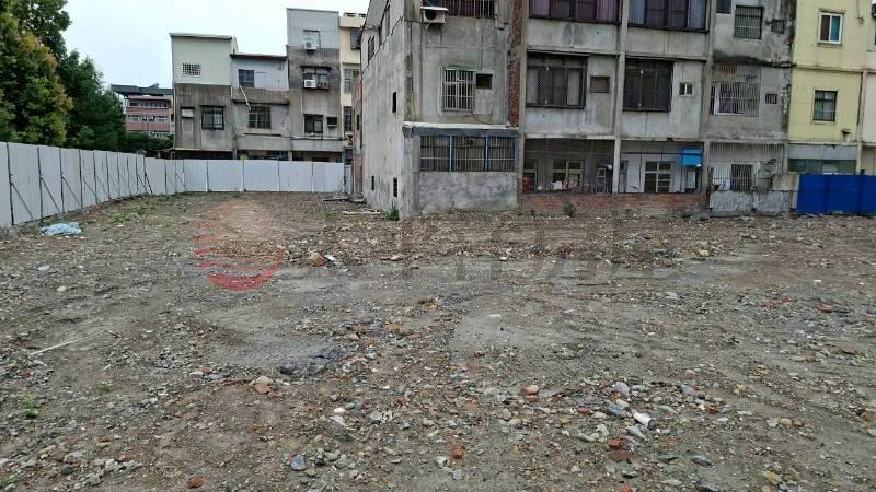 正莒光路大面寬建地房屋室內格局與周邊環境