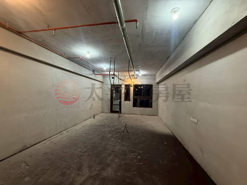 亞昕喜徠登大樓+車位房屋室內格局與周邊環境